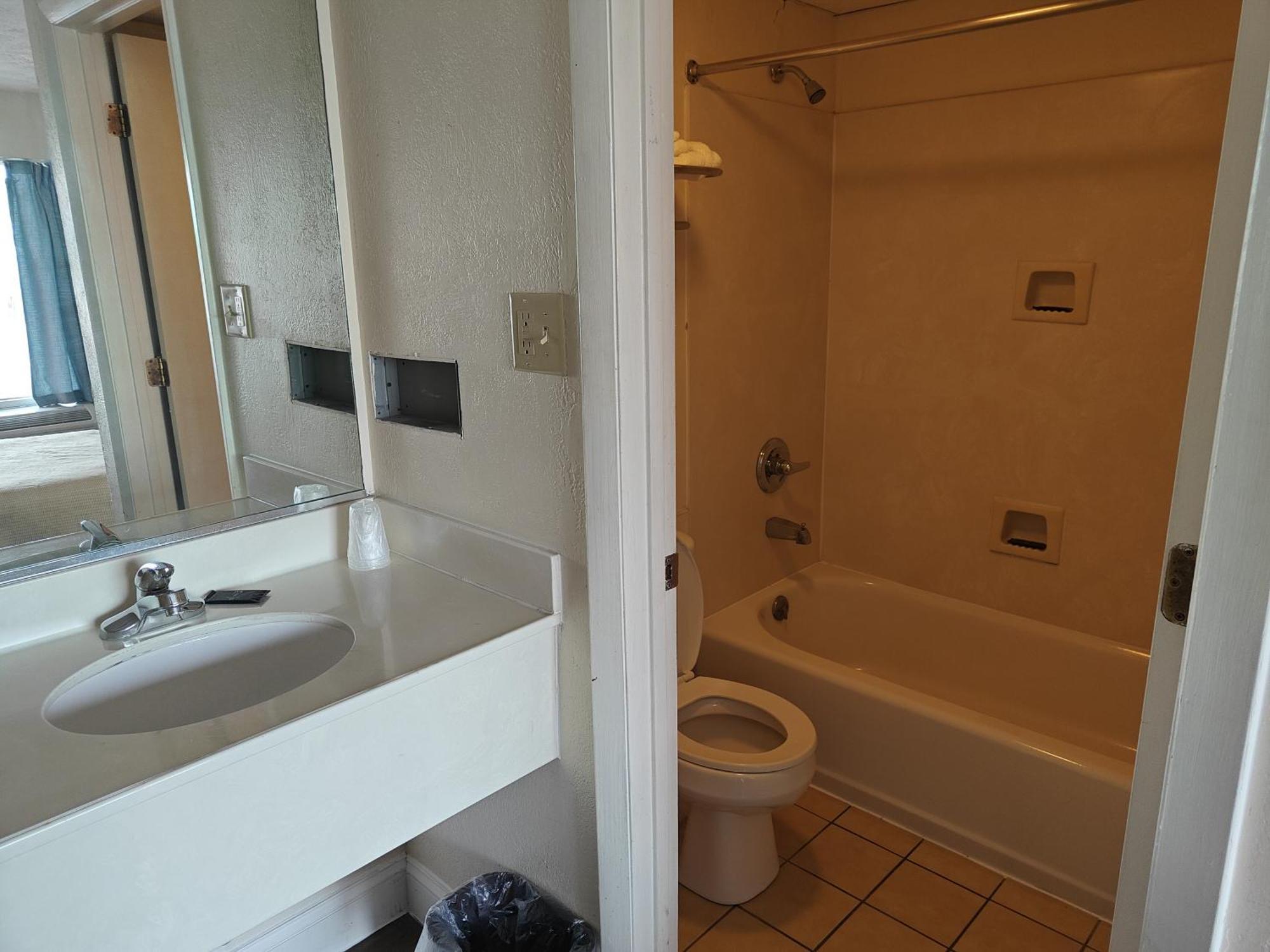 Countryside Inn Motel Richmond Ruang foto